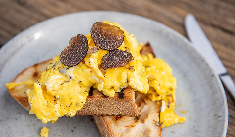 Scrambled eggs with truffles